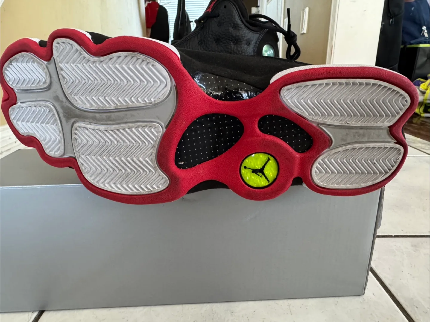 Jordan 13 Retro Black size 10.5 image indicator(7)