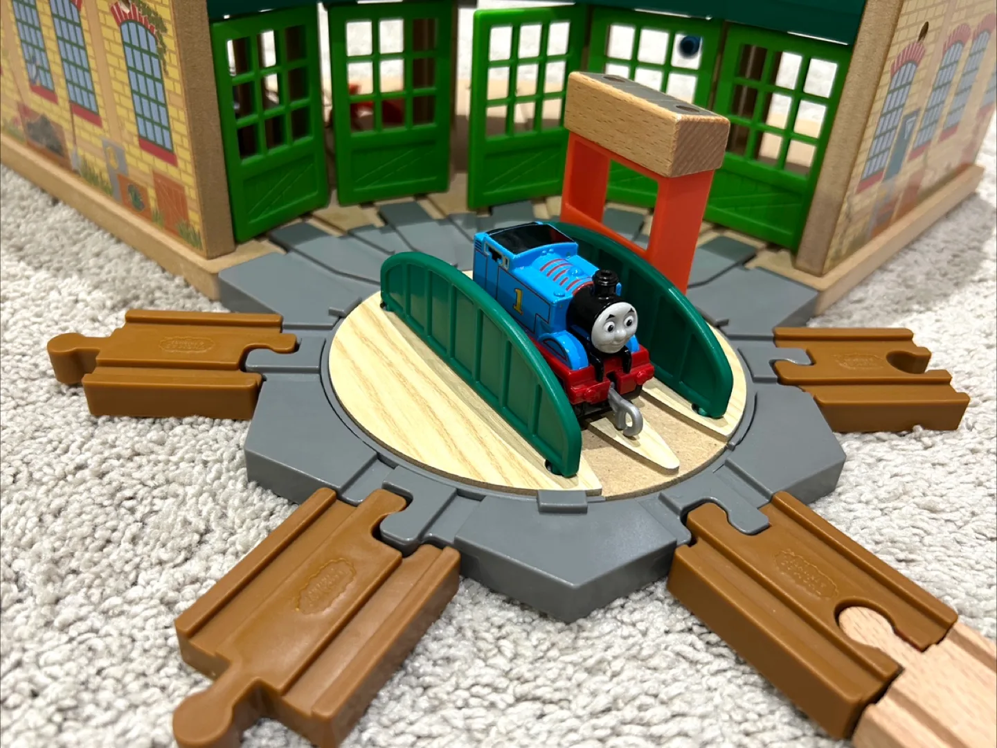 Thomas and friends tidmouth shed toy with Thomas! image indicator(5)