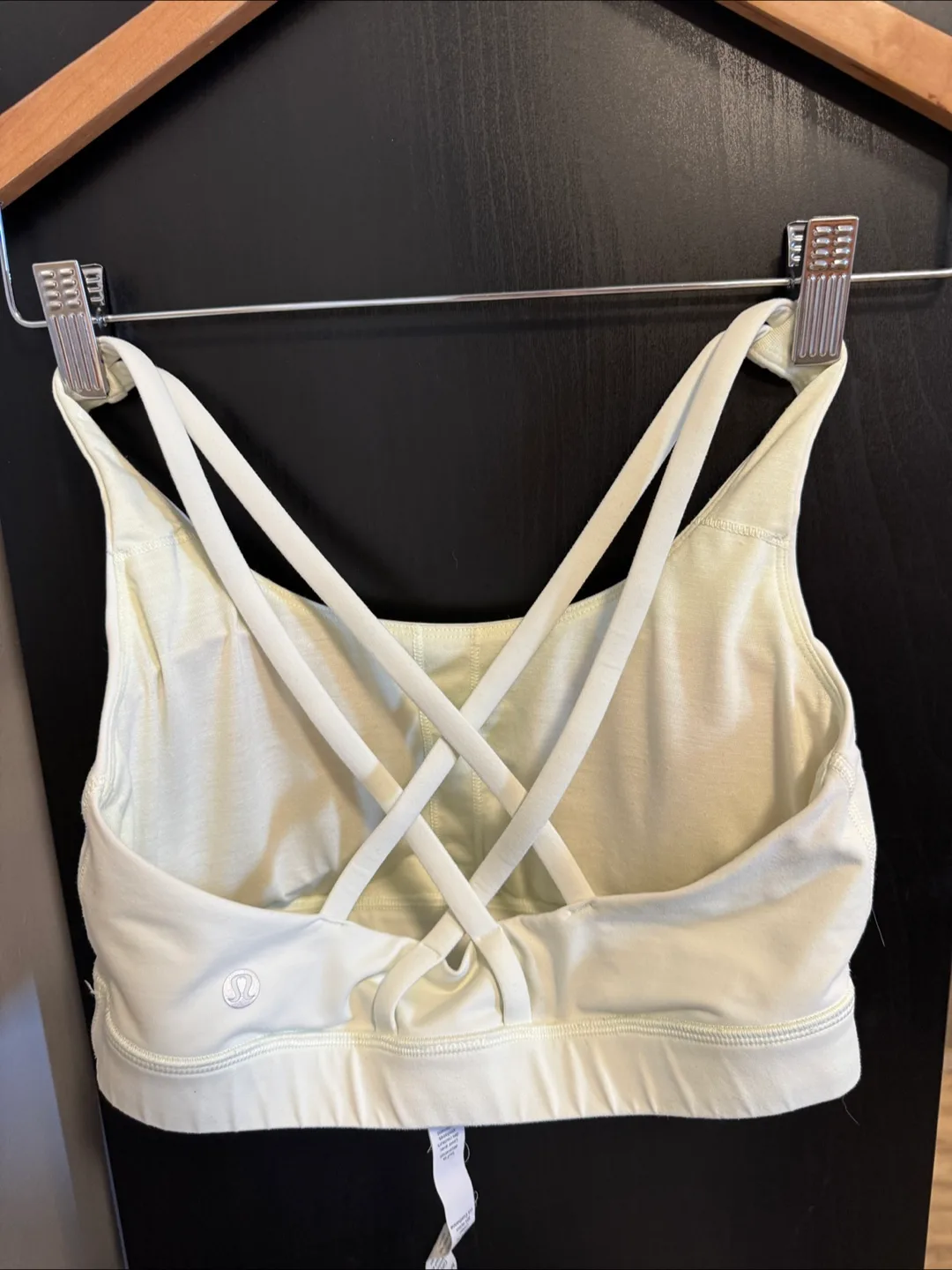 Lululemon Sports top - Size 6 🇨🇦 thumbnail
