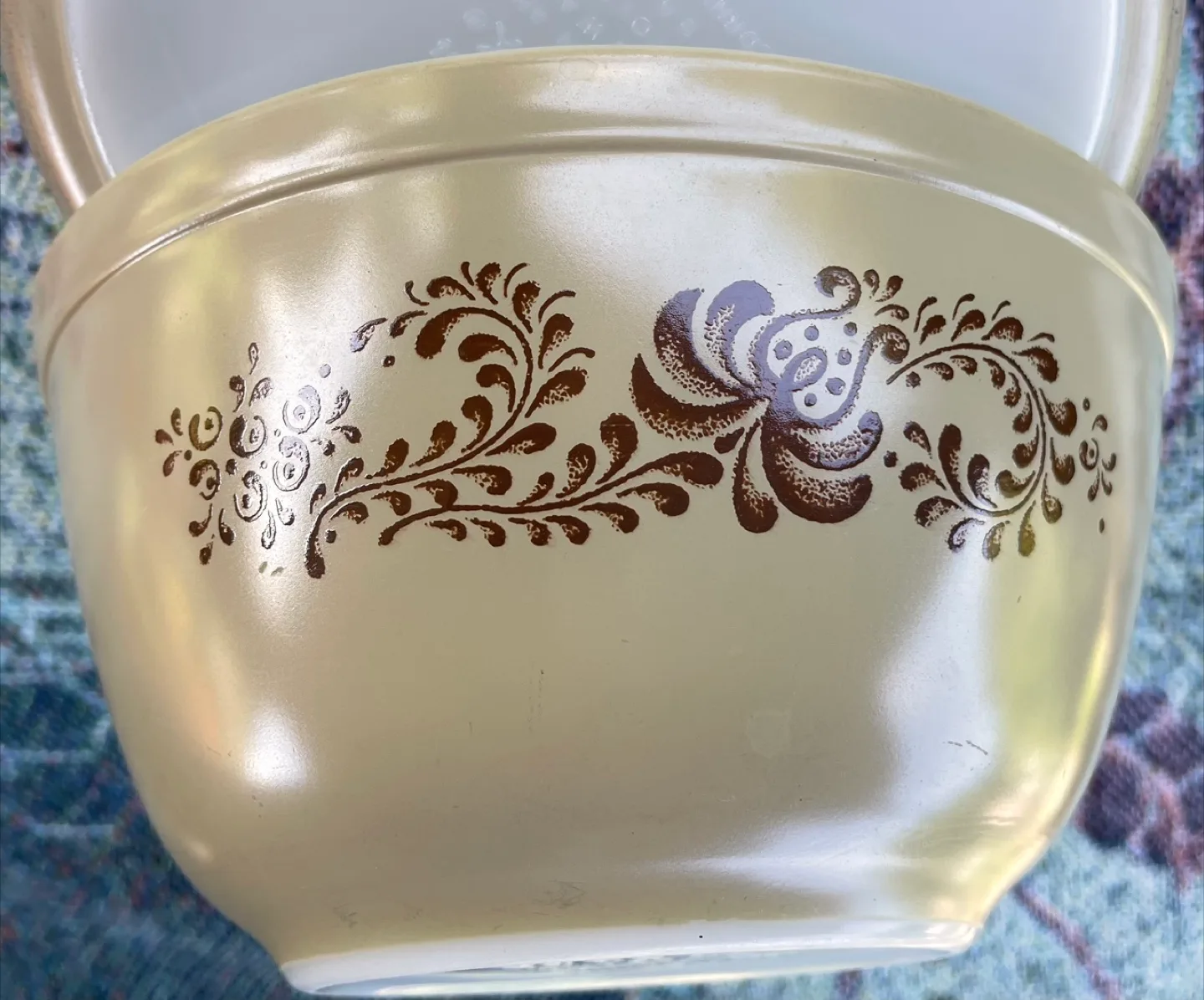 Vintage Pyrex Bowl - 402 - Brown Floral Design thumbnail
