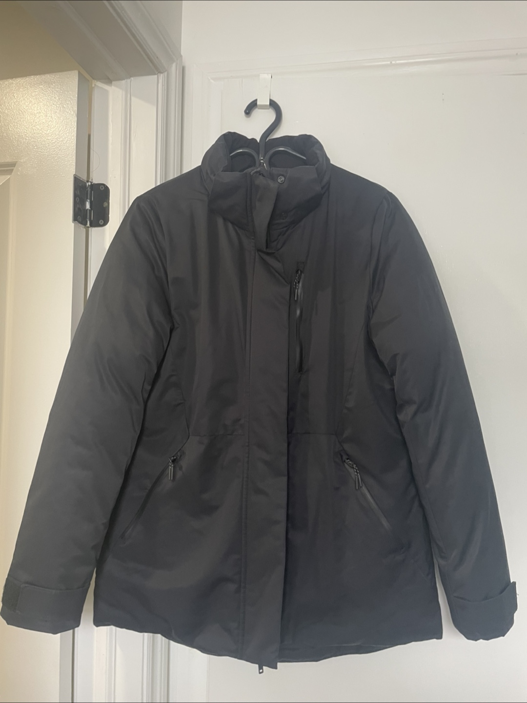 Hyba Black Puffer Jacket with a detachable hood - Size S/P - photo 4