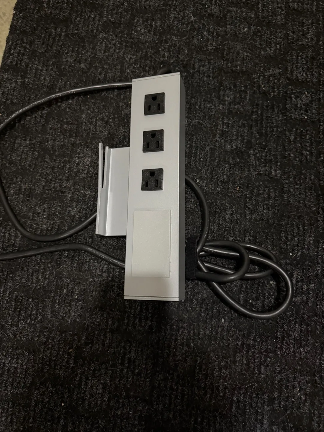 Desk power strip