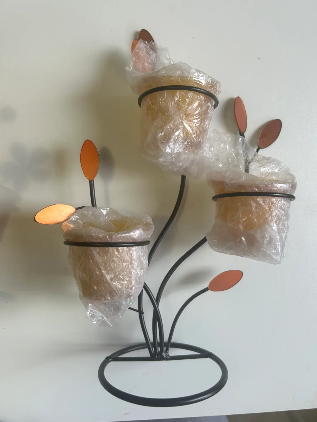Metal Flower Candle Holder image indicator(3)