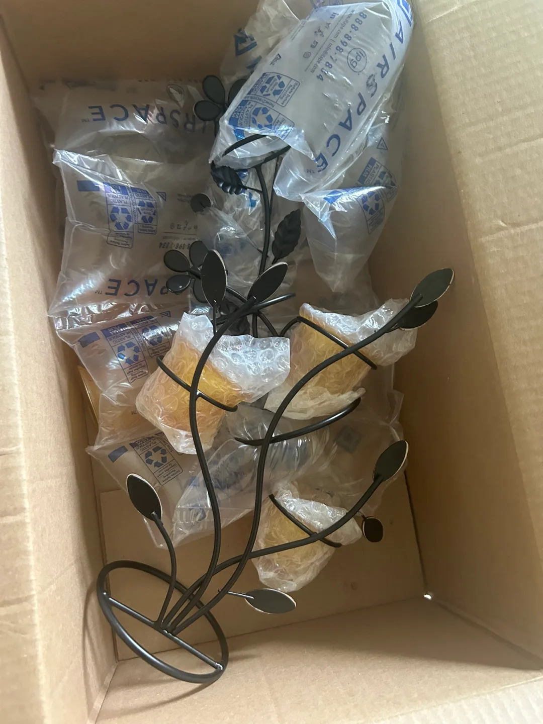 Metal Flower Candle Holder image indicator(4)