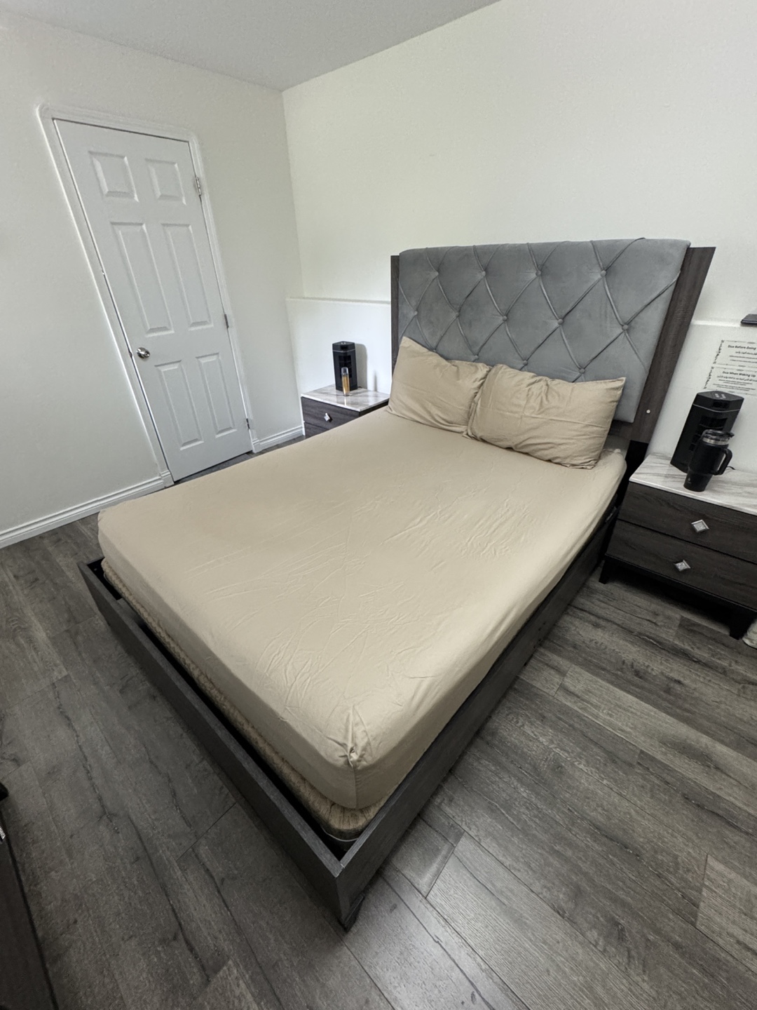 Queen Size Bed Frame with Headboard - photo 3