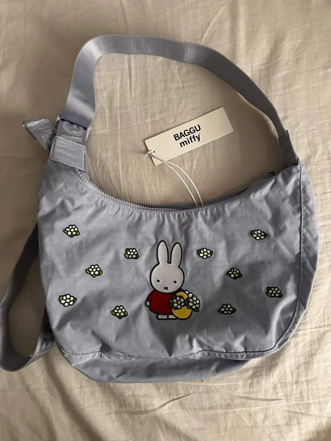 BAGGU miffy Crescent Bag - Medium thumbnail