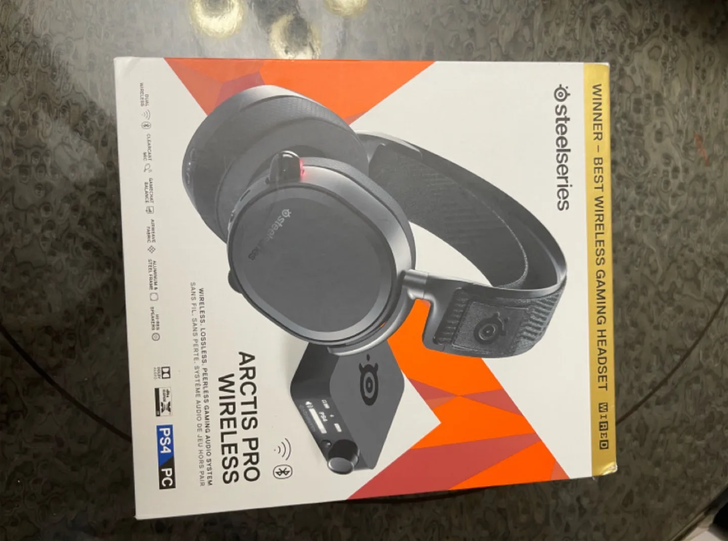 SteelSeries Arctis Pro Wireless Gaming Headset thumbnail