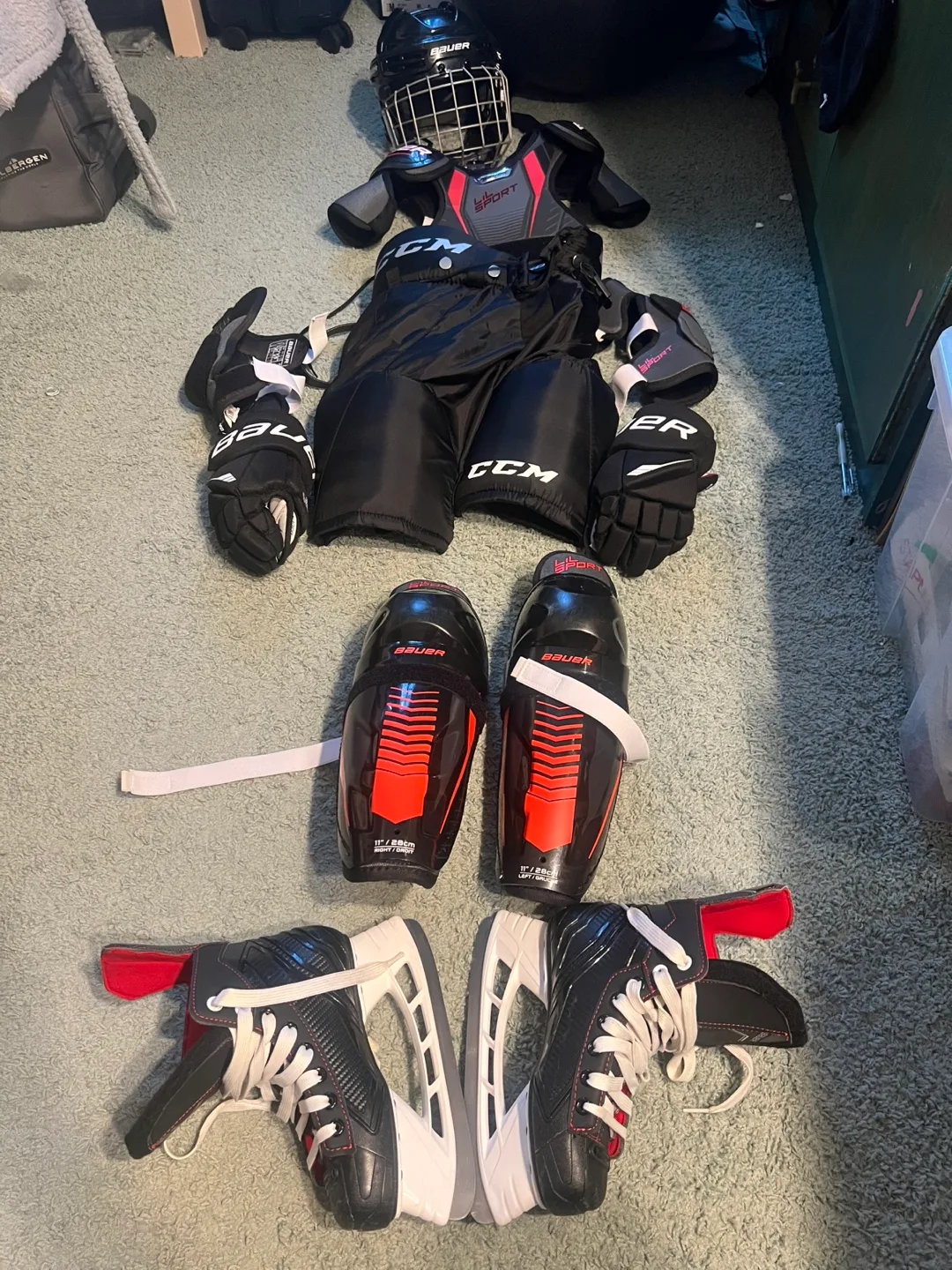 Youth Hockey Gear Set: Bauer Helmet (S/P) & CCM Pants (M) thumbnail