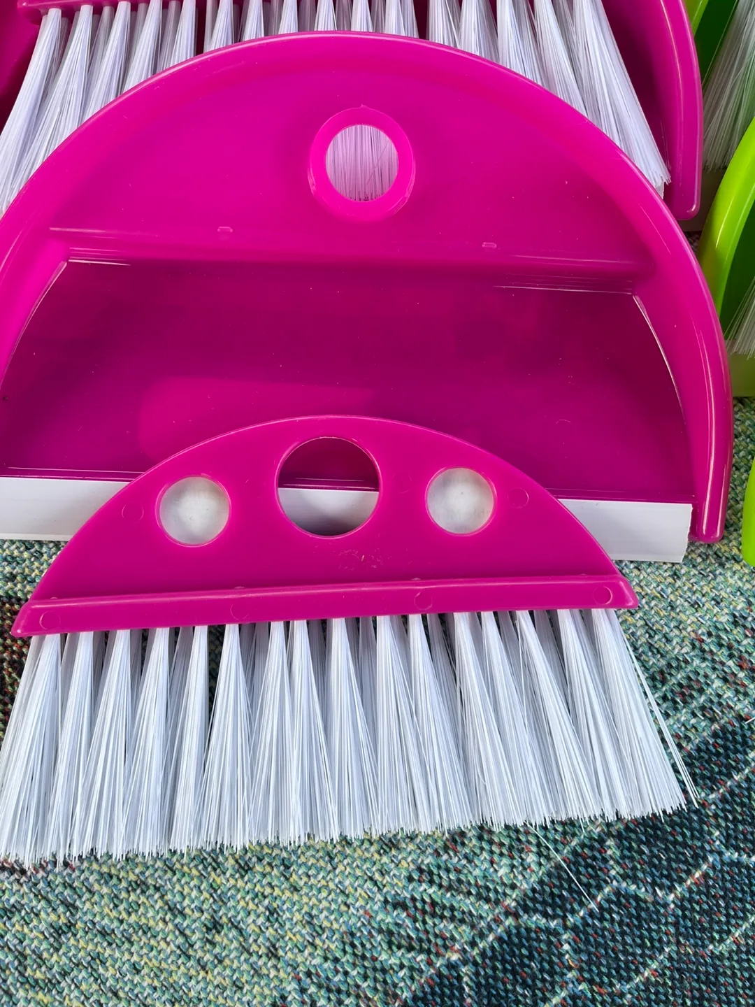 Mini Butler Set - Brush and Dustpan image indicator(2)