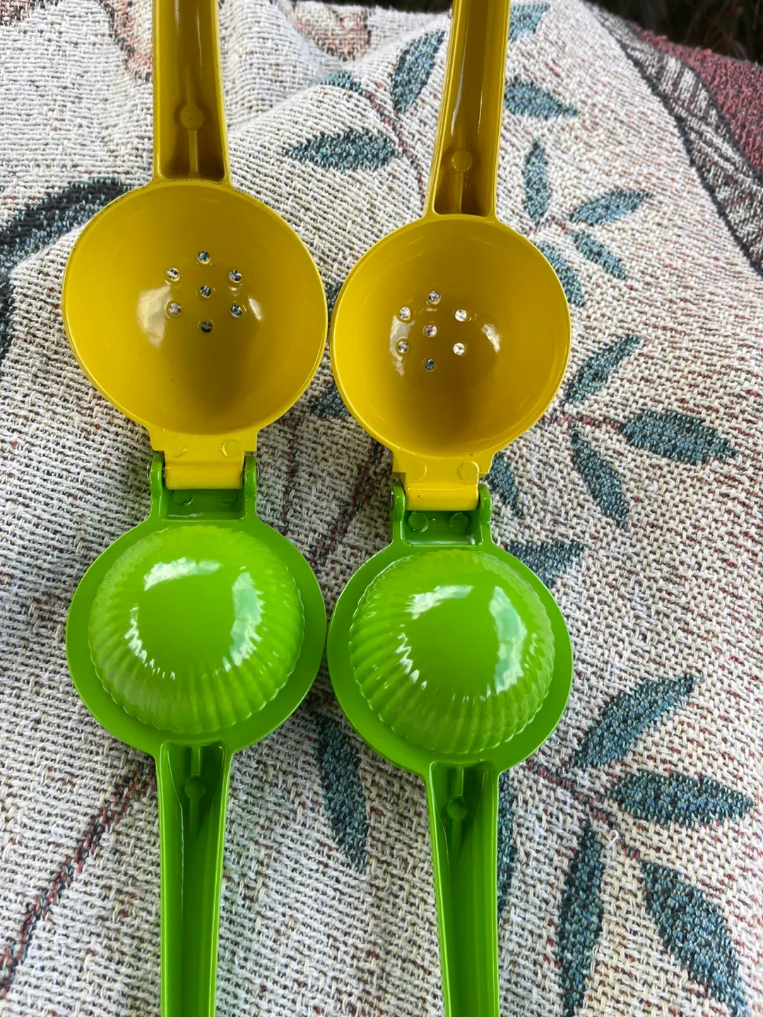 Lemon/Lime Squeezer Set (2) image indicator(2)
