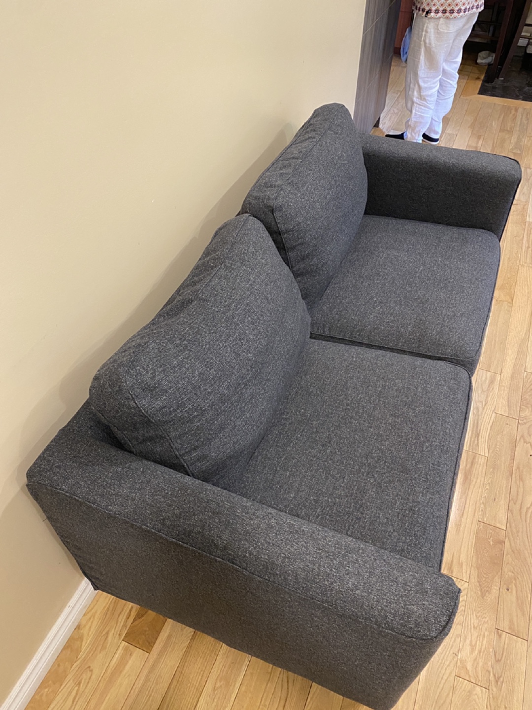 Ikea pärup loveseat in Great Condition (CAN DELIVER) - photo 4