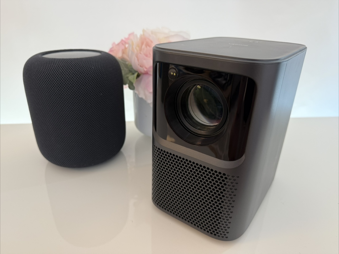 Emotn N1 Smart Portable Projector