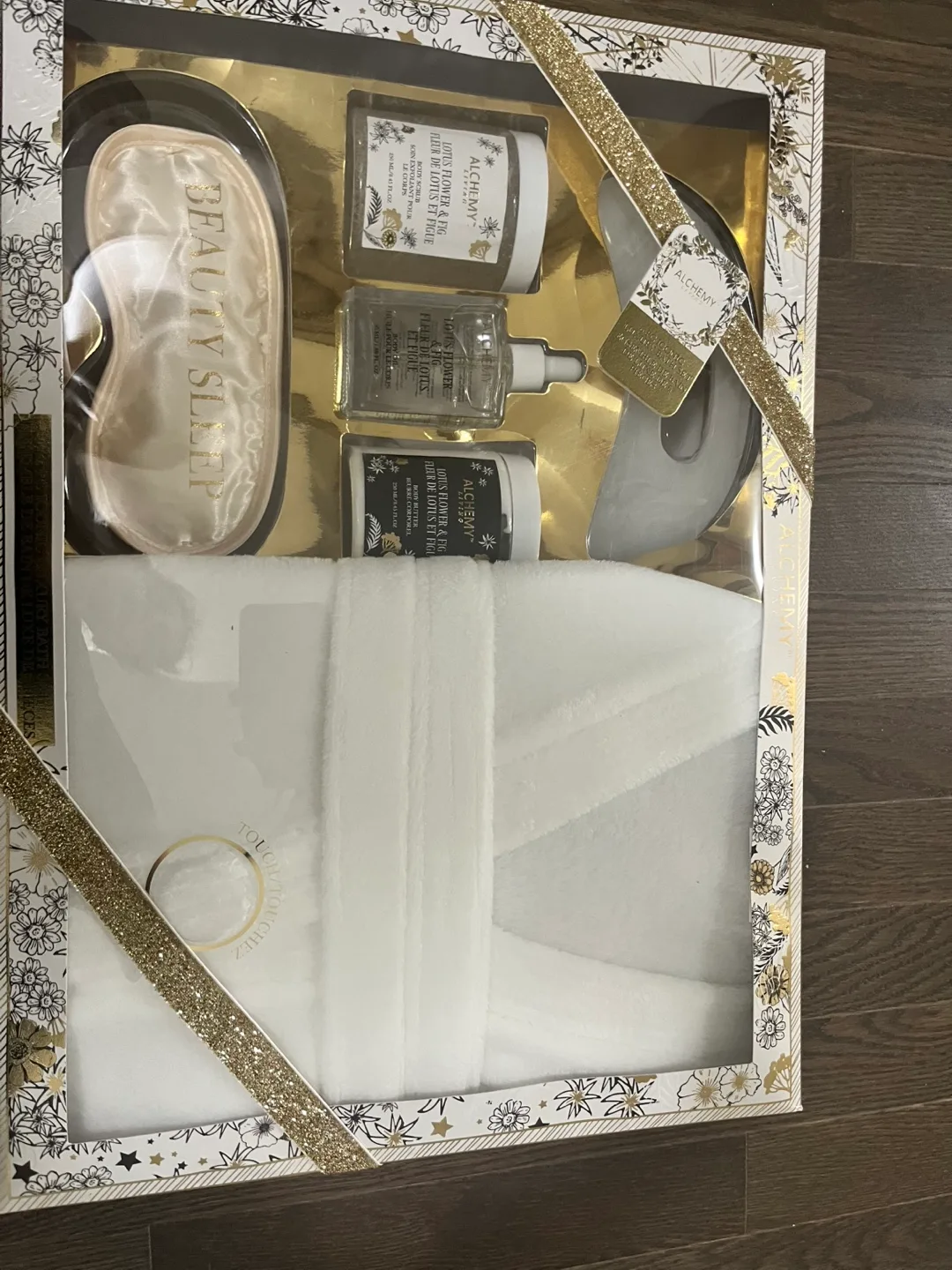 Alchemy Living Lotus Flower & Fig 6-Piece Bath Set image indicator(2)