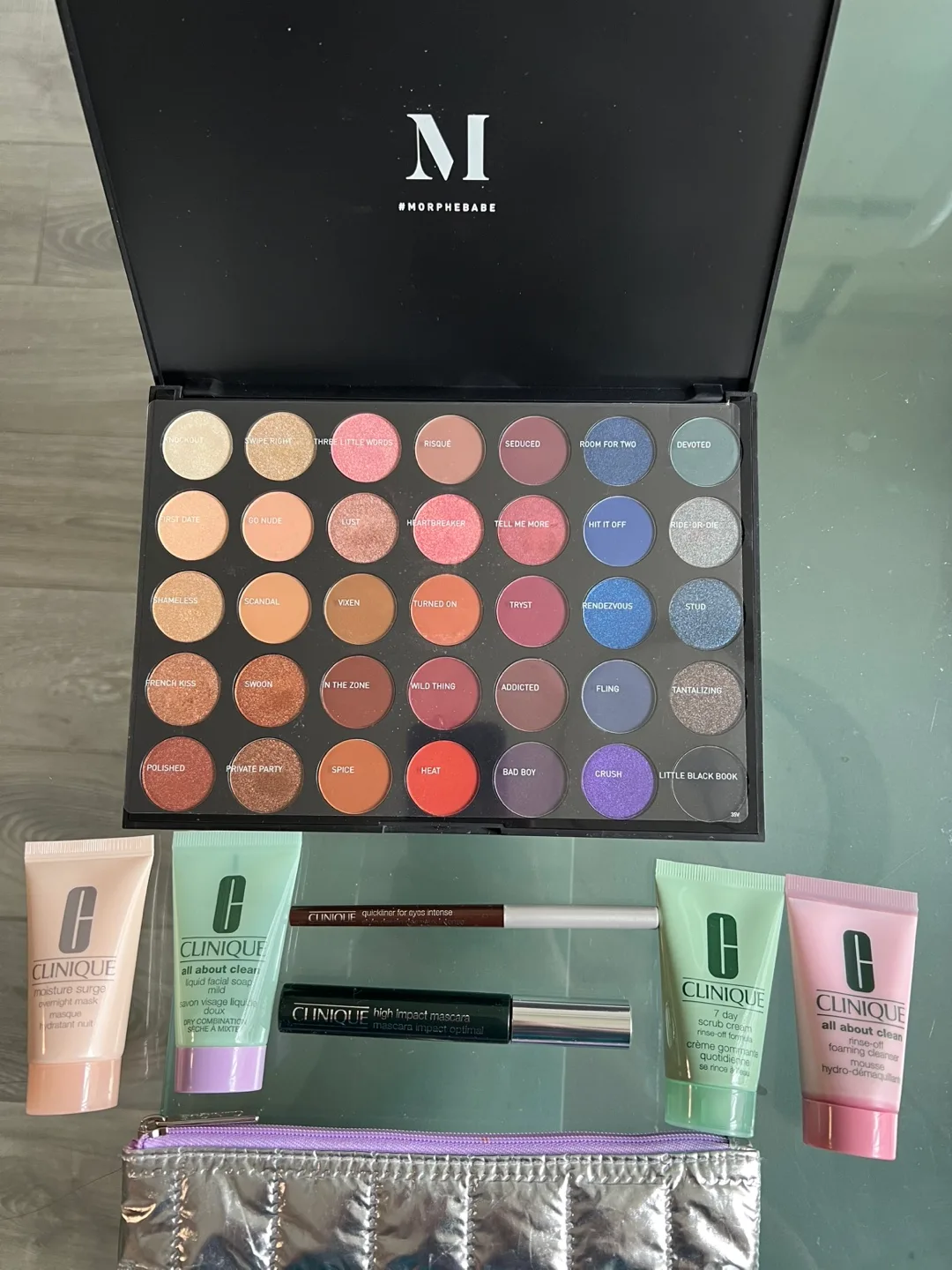 Morphe Colour Eyeshadow Palette & Clinique Set thumbnail