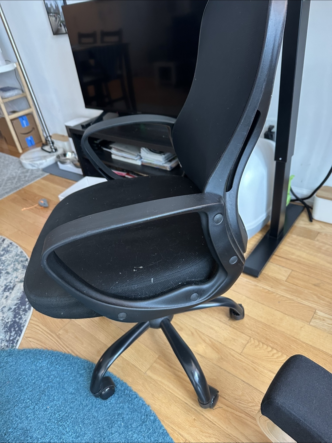Black Office Chair - photo 2