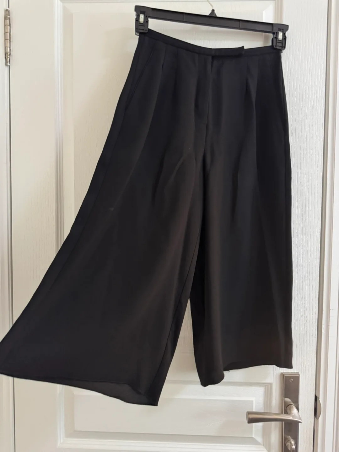 Babaton Black Pants - Size 2 image indicator(2)