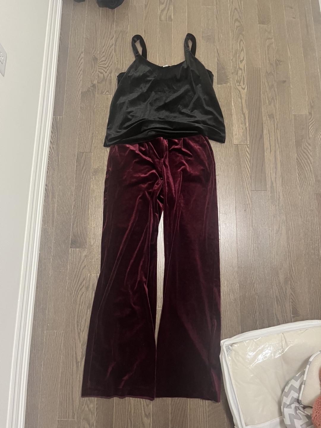 Old Navy Black Velvet Tank Top & Vero Moda Velvet Pants