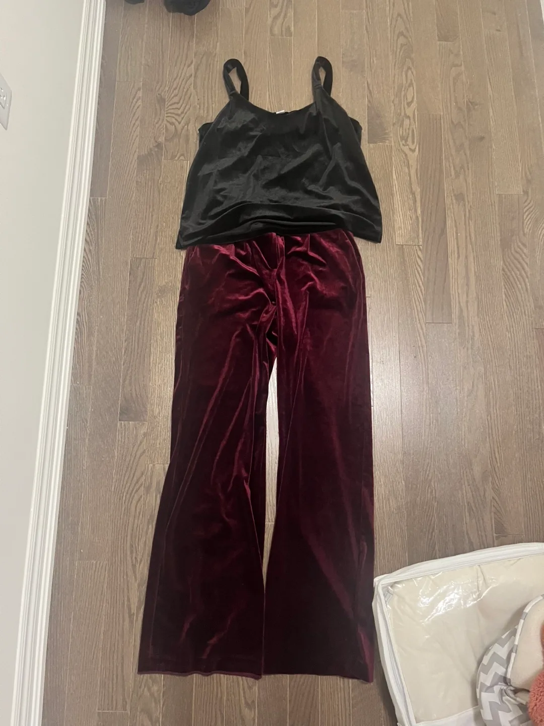 Old Navy Black Velvet Tank Top & Vero Moda Velvet Pants thumbnail