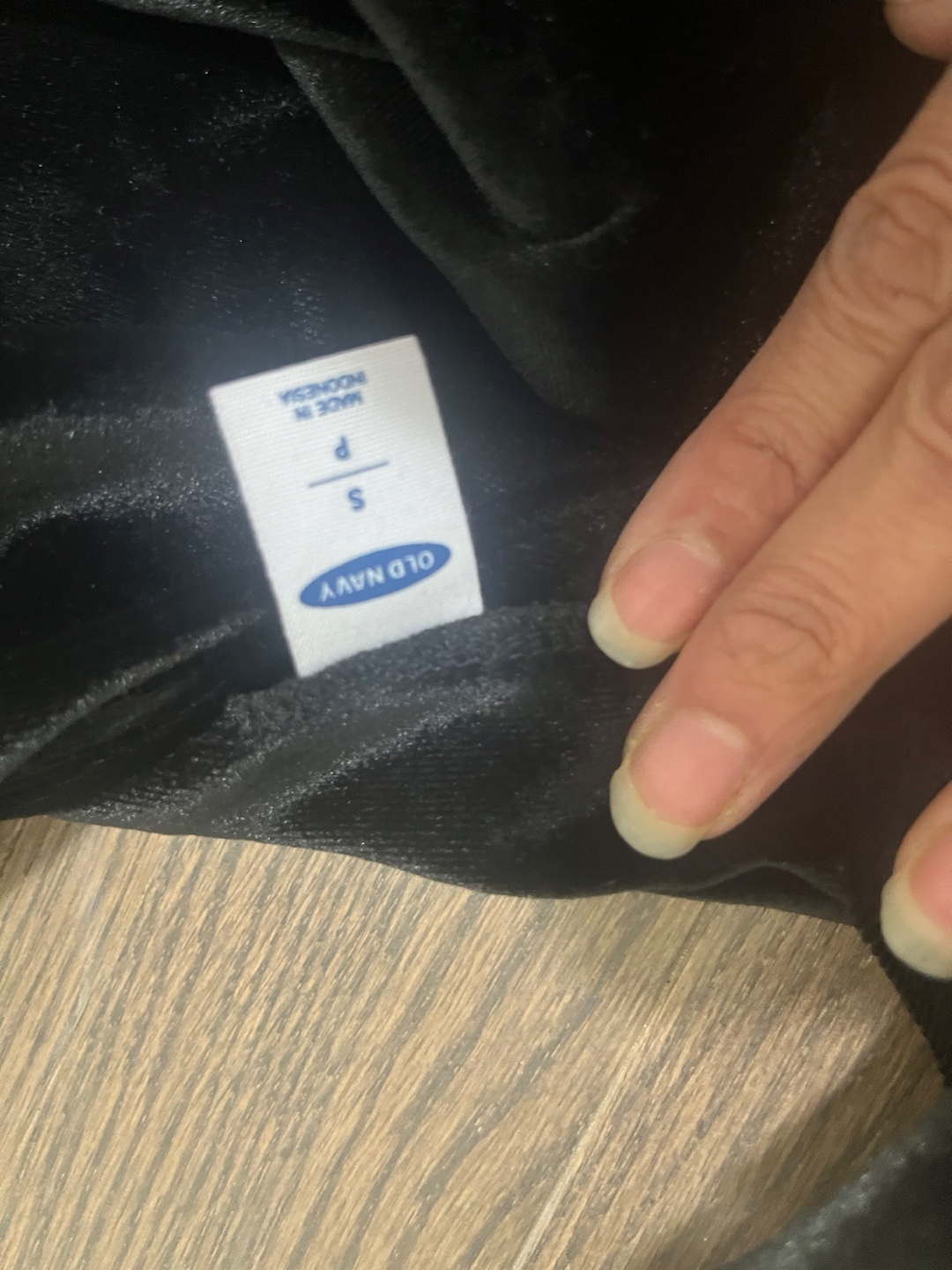 Old Navy Black Velvet Tank Top & Vero Moda Velvet Pants - photo 3