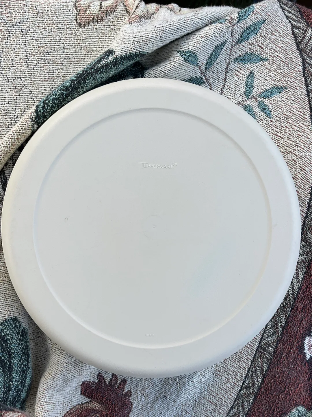 Tupperware Divided Serving Dish image indicator(3)
