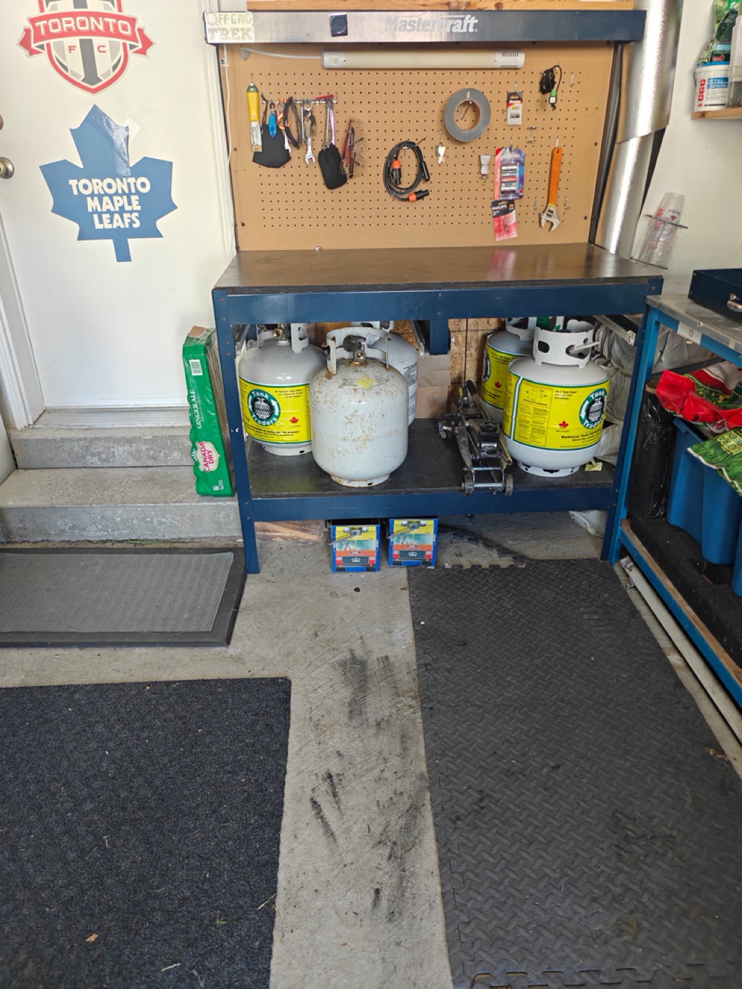 Mastercraft Workbench - photo 2