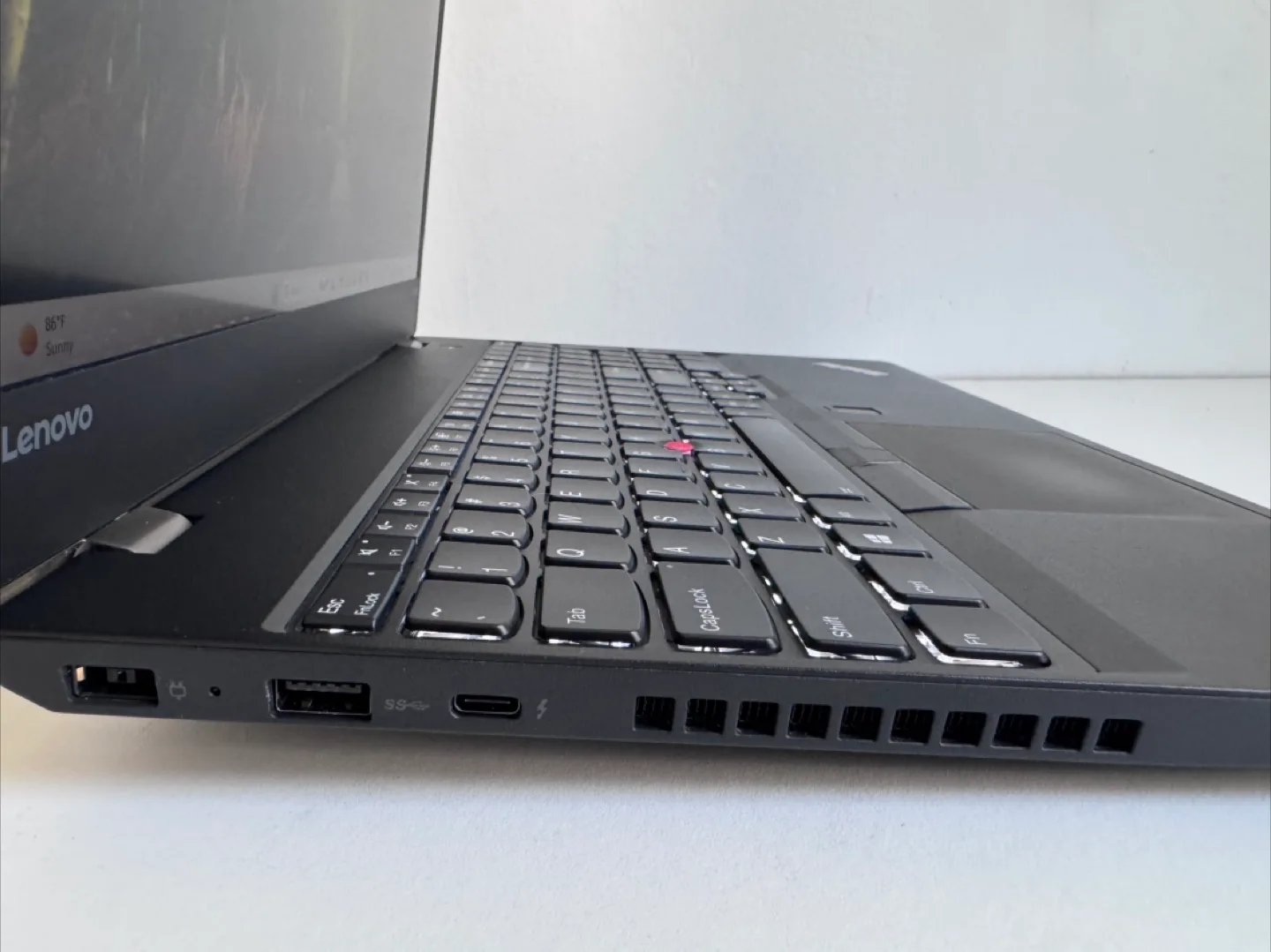 Lenovo T570 i5/7th-16GB/256GB/Win 11 Laptop image indicator(6)