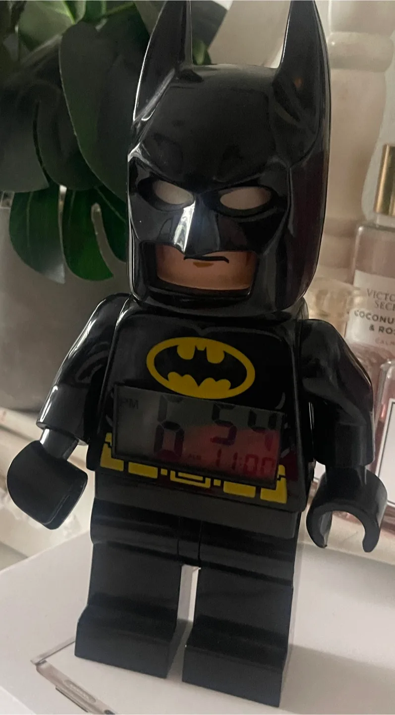 Lego Batman Minifigure Alarm Clock image indicator(2)