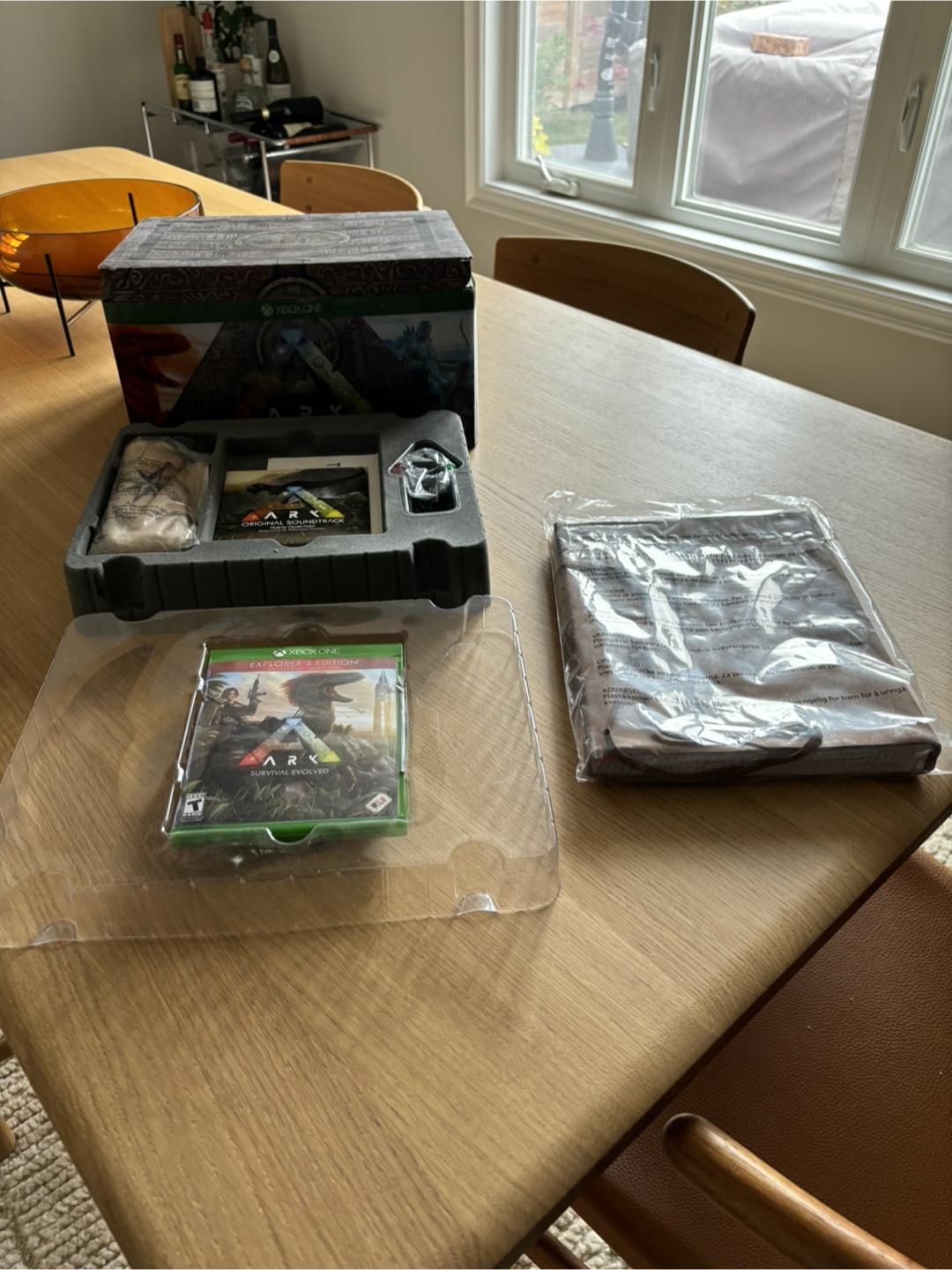 ARK Survival Evolved Limited Collector's Edition Xbox One - photo 2