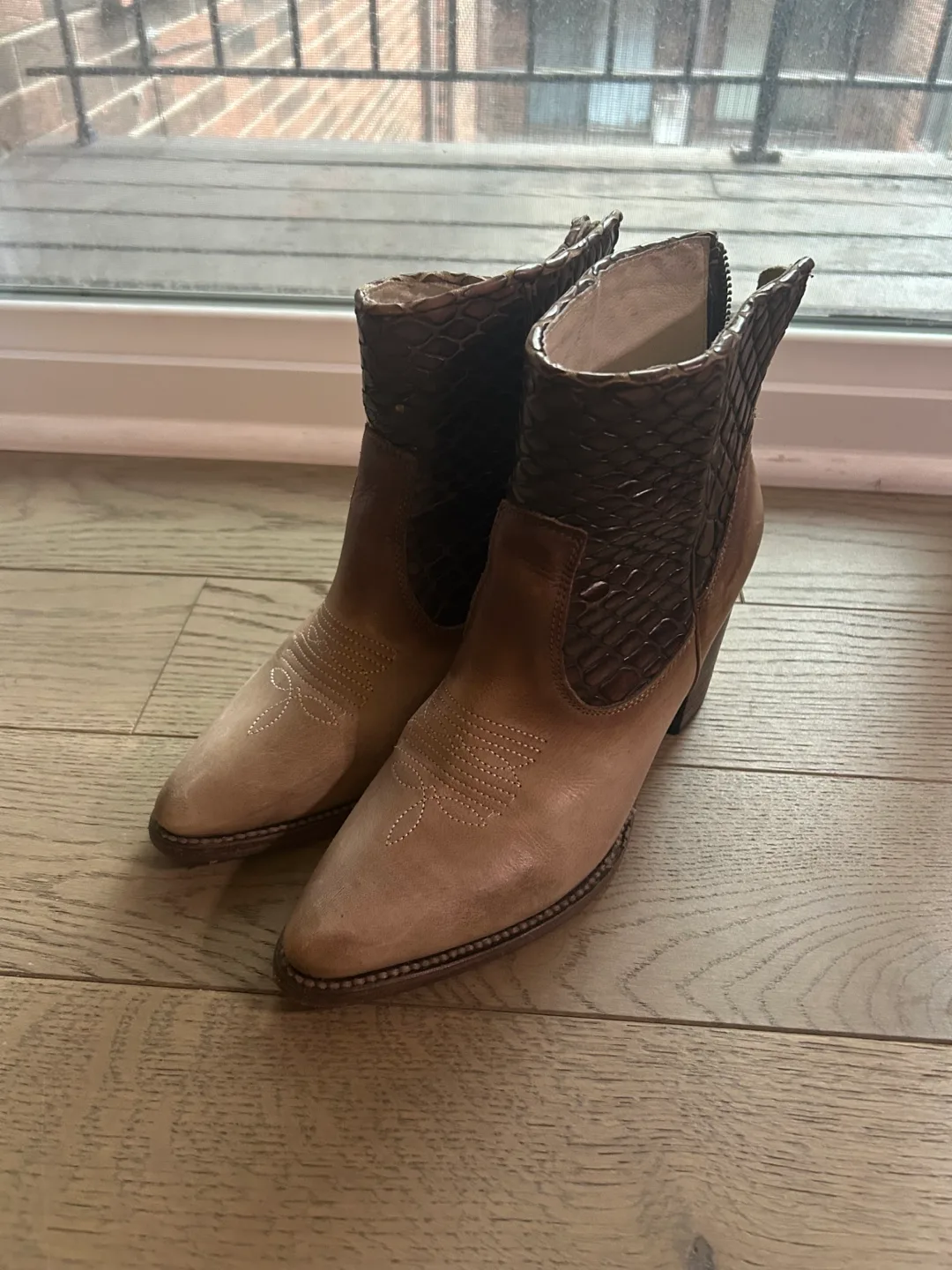 Brown Leather Ankle Boots thumbnail