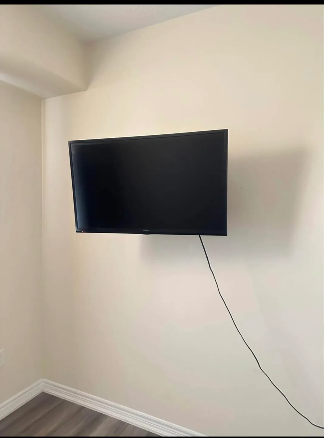 Insignia 39" Class LED 1080p HDTV thumbnail