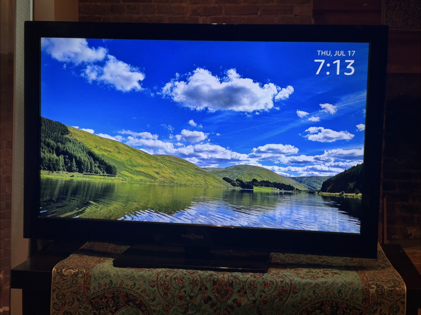 43in Insignia TV