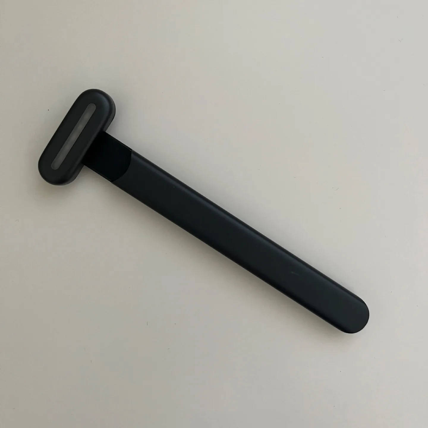 Solawave Red Light Therapy Wand thumbnail