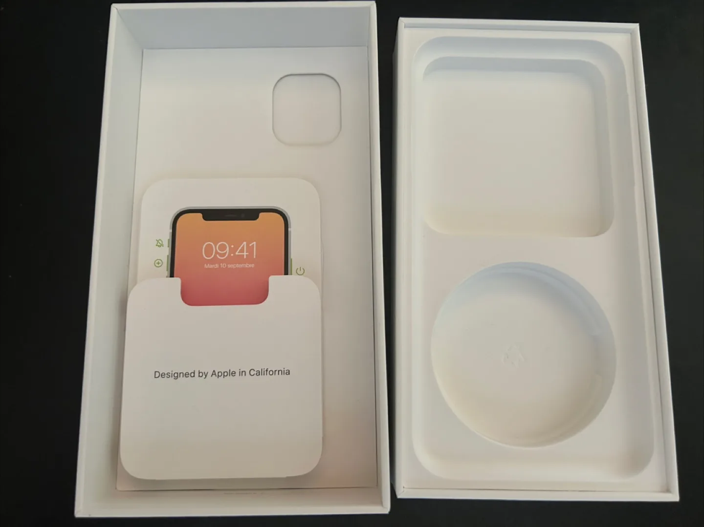 Apple iPhone 11 Empty Gift Box Only image indicator(7)