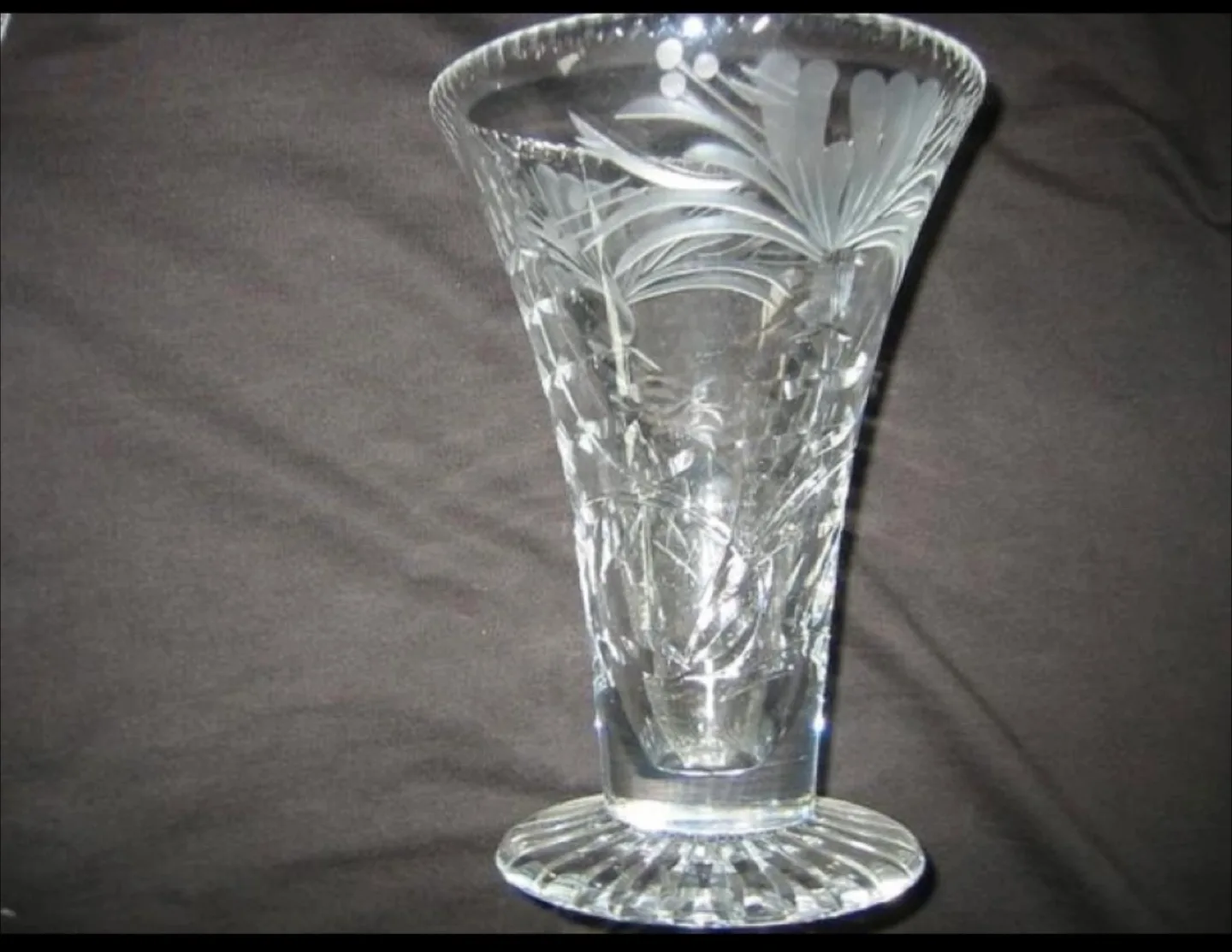 Royal Brierley prestige brand Crystal Vase thumbnail