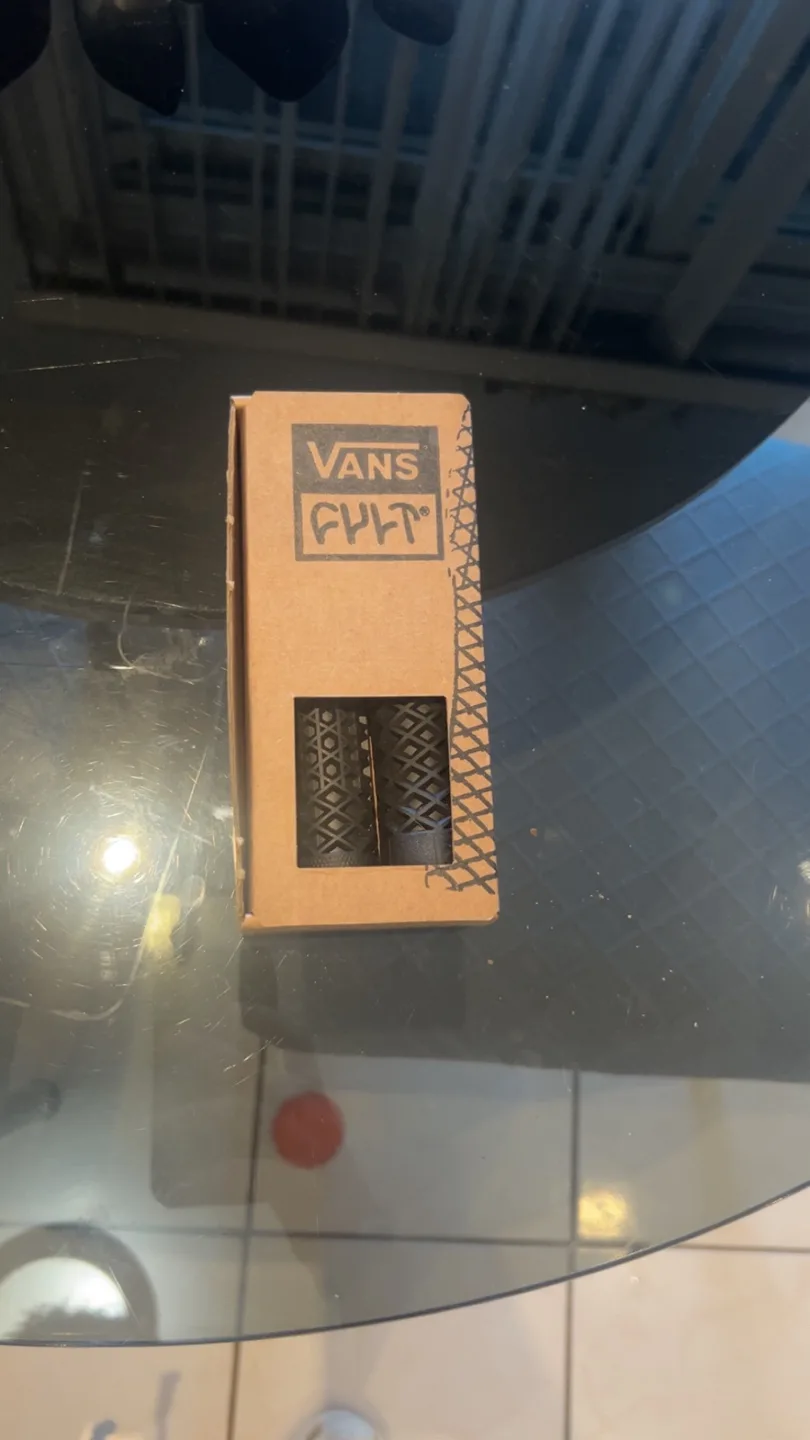 2012 kink bmx - Subrosa parts, Vans grips image indicator(5)