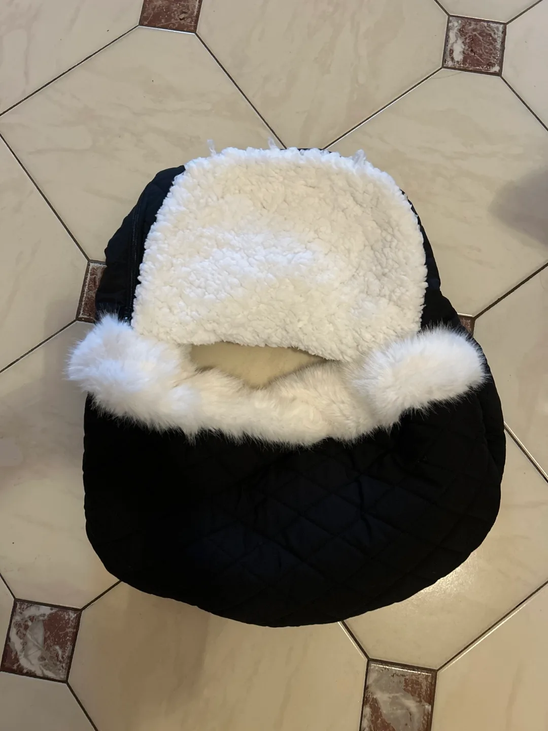 Car Seat Cover - Black thumbnail