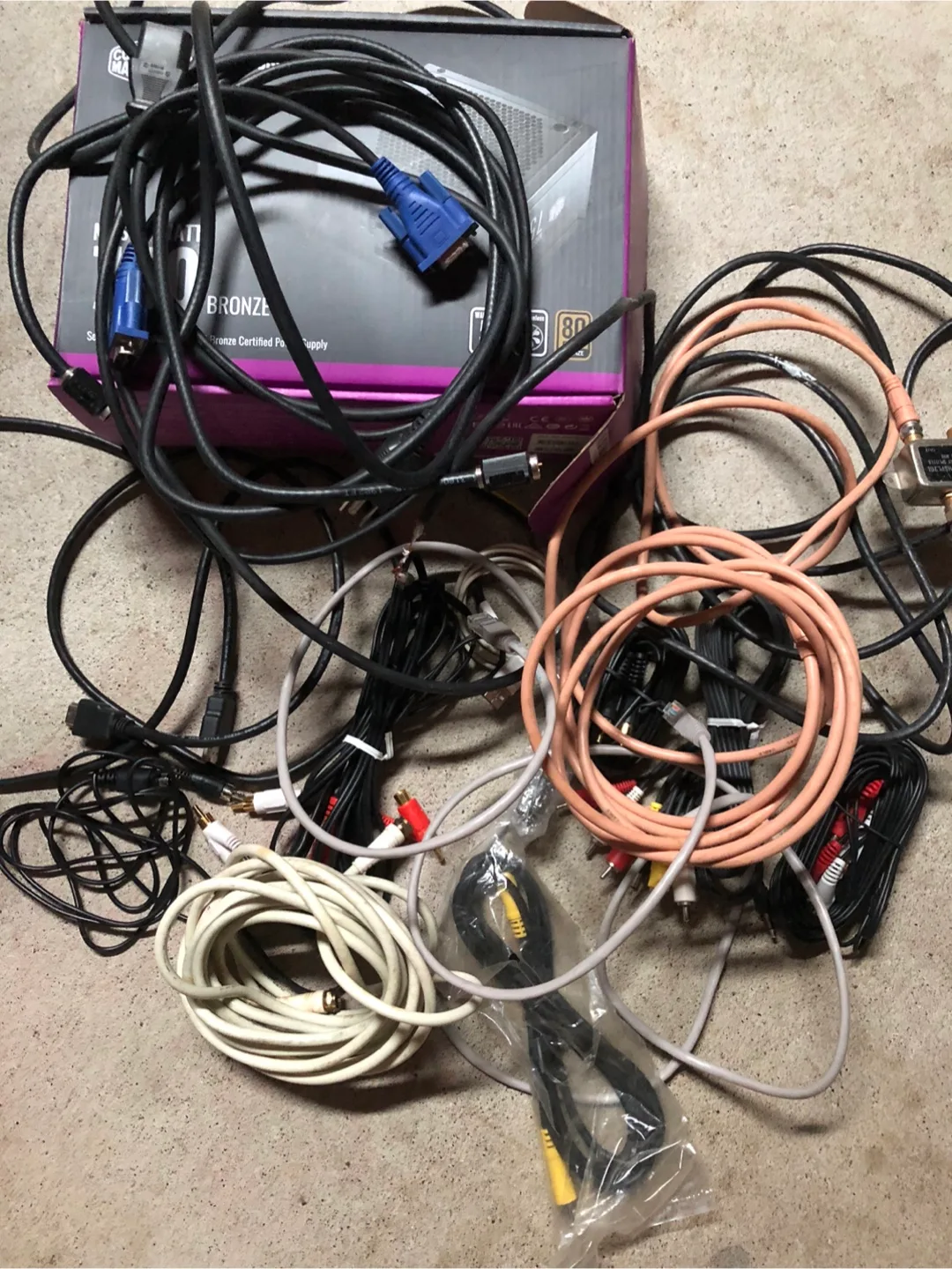🇨🇦🆓Mixed Power Supply Cables etc🇨🇦 thumbnail
