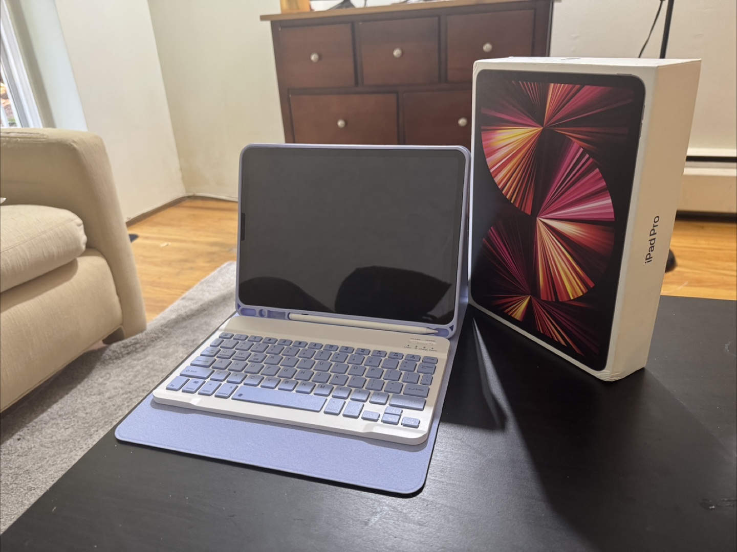 iPad Pro 11-inch (3rd gen) 128GB + Keyboard