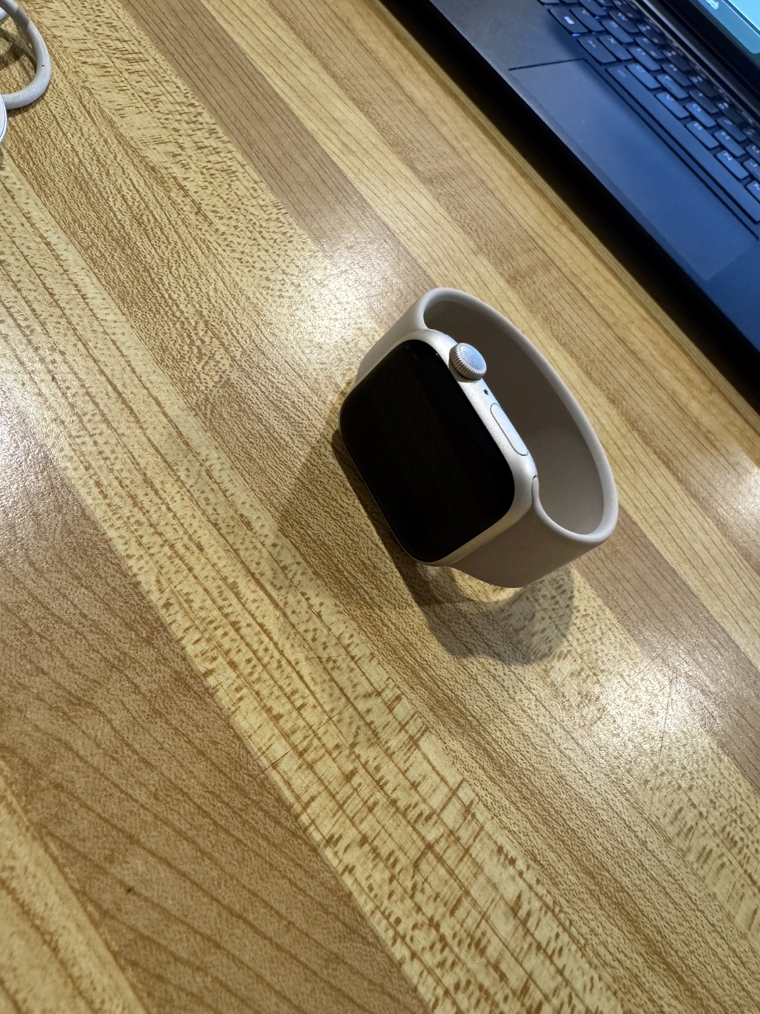 Apple Watch Series 7 – 41mm Starlight ⌚️ | Like New | 97%