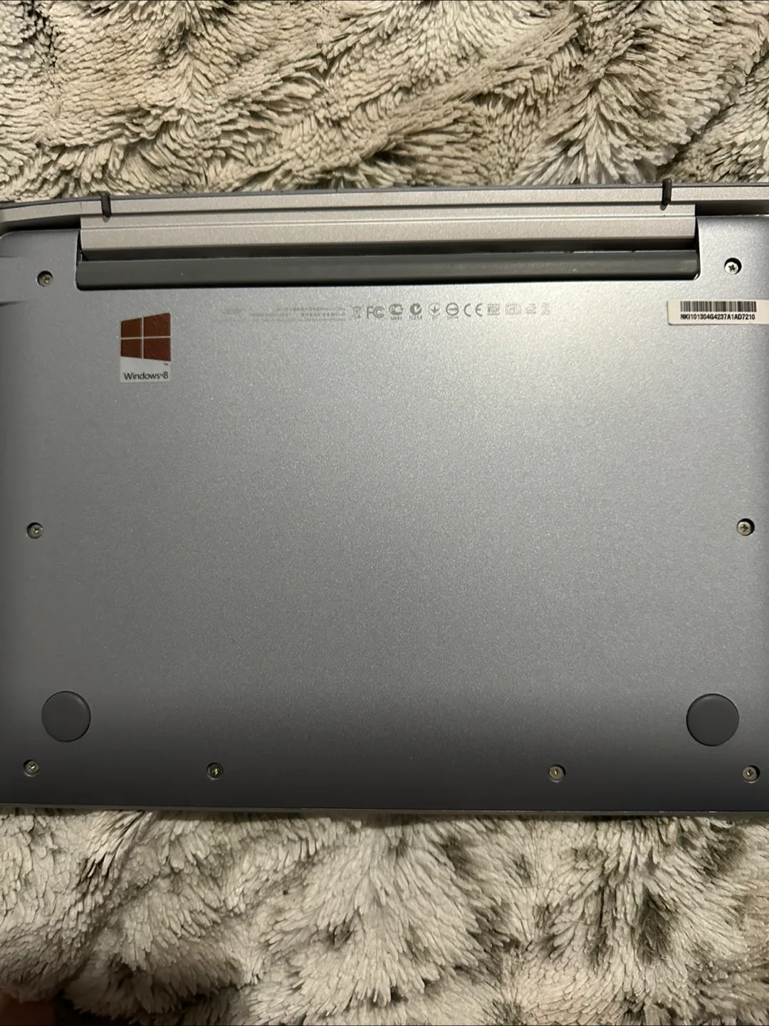 Acer Aspire Switch 10 - Cracked Screen image indicator(4)