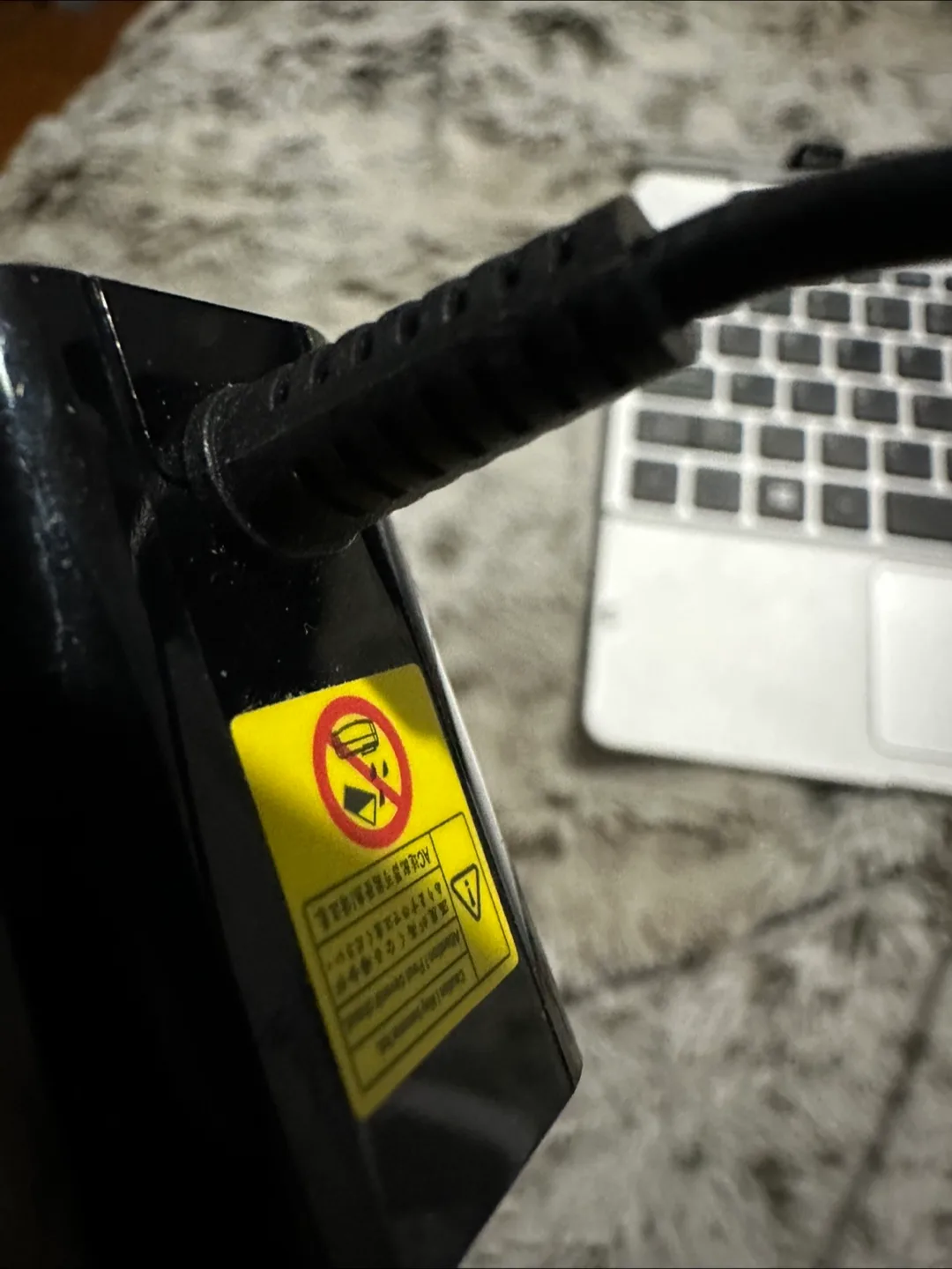 Acer Aspire Switch 10 - Cracked Screen image indicator(8)