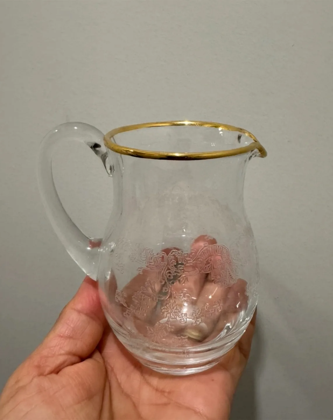 🇨🇦🍁Glass Creamer Pitcher with Gold Trim thumbnail