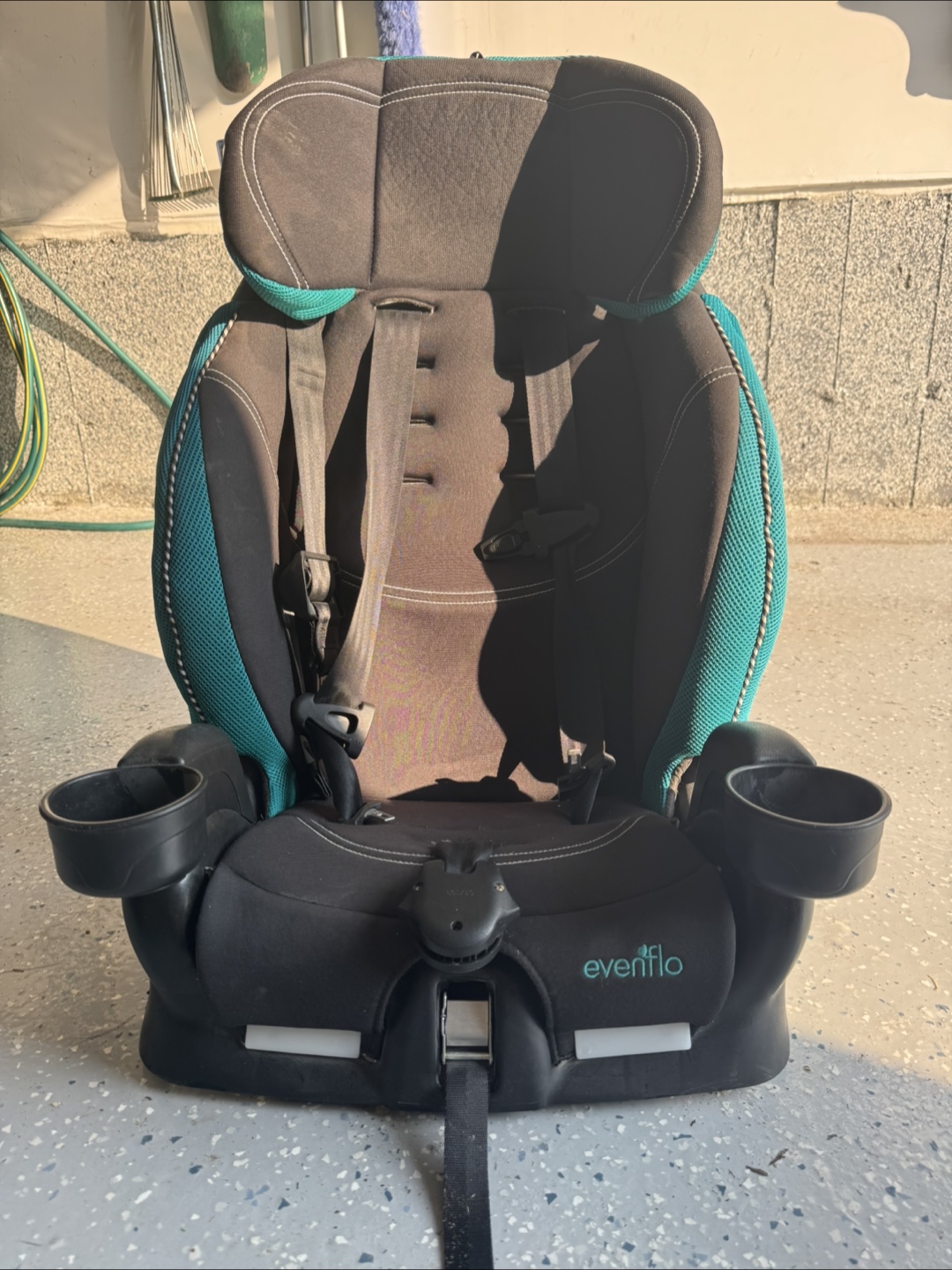 Evenflo Car Seat - Black and Teal - photo 2