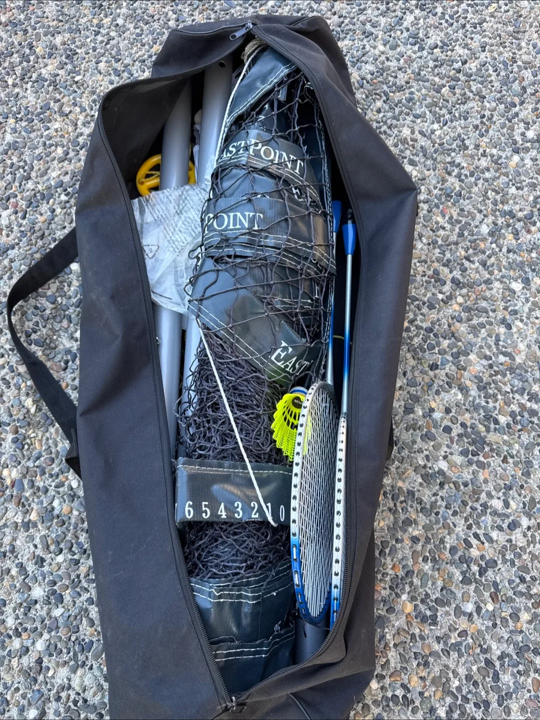 EastPoint Badminton Set - Like New! thumbnail