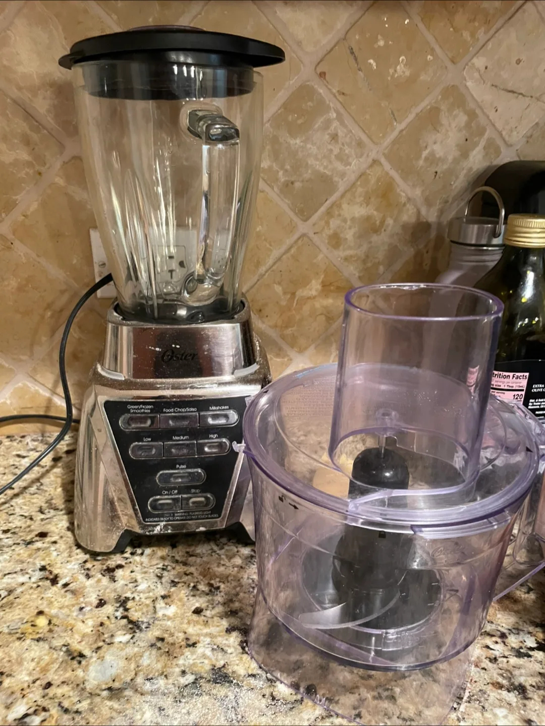 Oster Blender and Food Processor Combo thumbnail