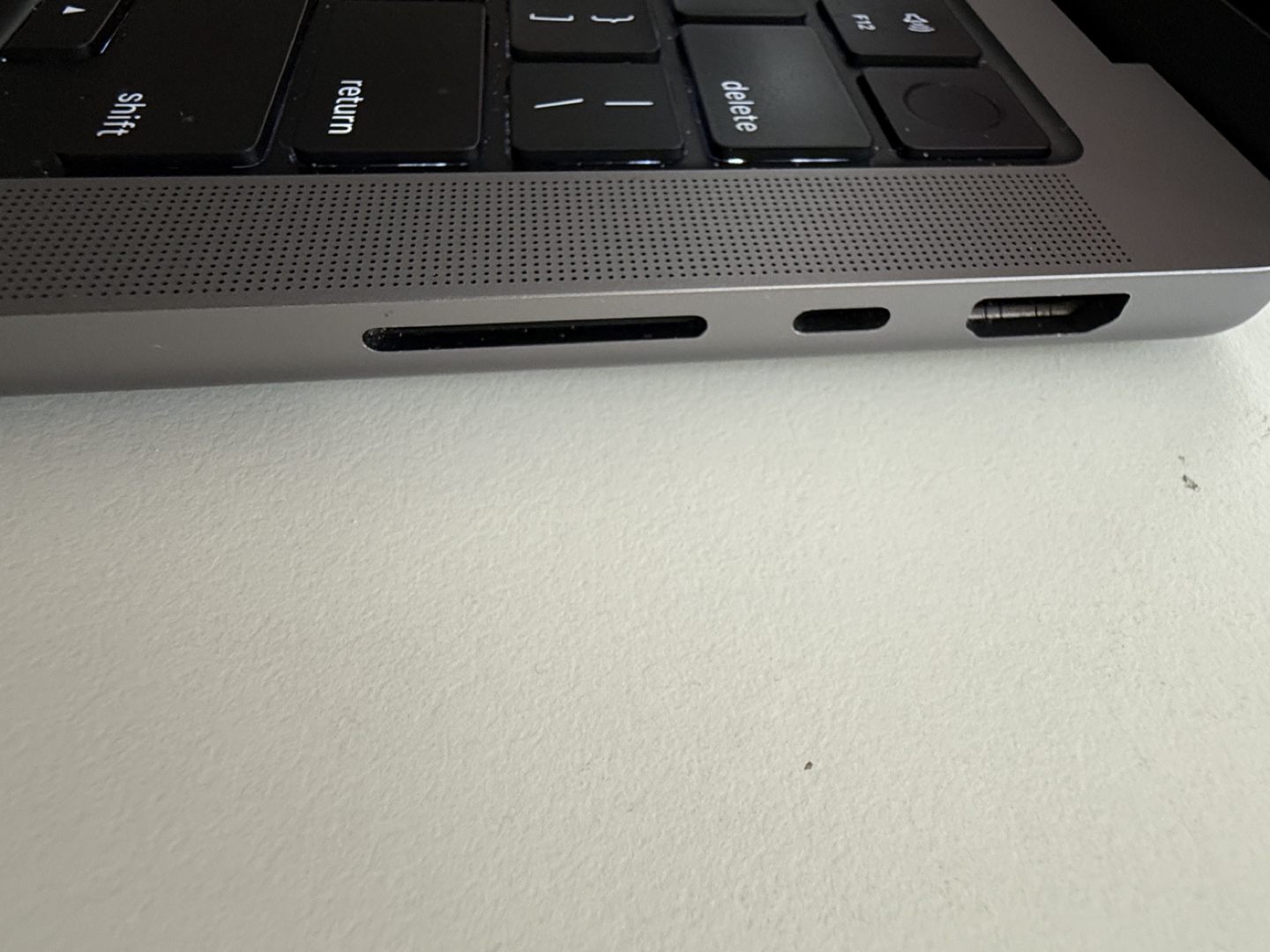 MacBook Pro 14” (2021) M1 Max - photo 5