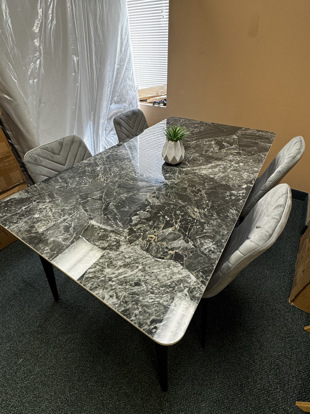 Sintered Stone Dining Table - Floor Model - photo 4