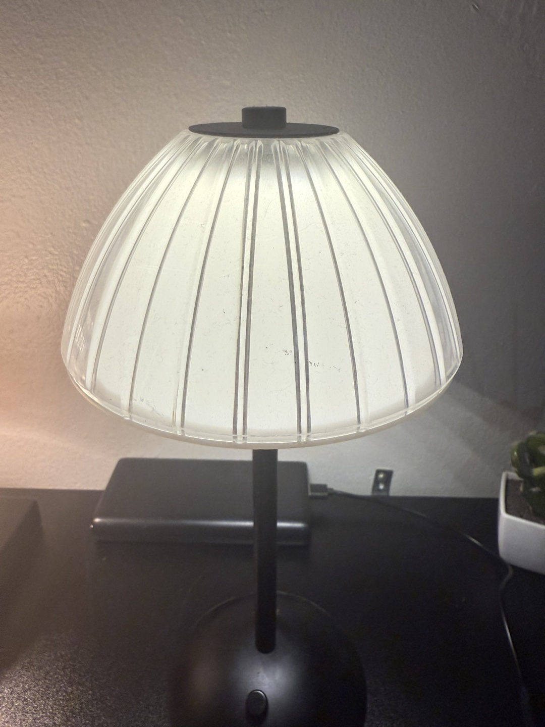Portable LED Desk Lamp - Black - photo 2