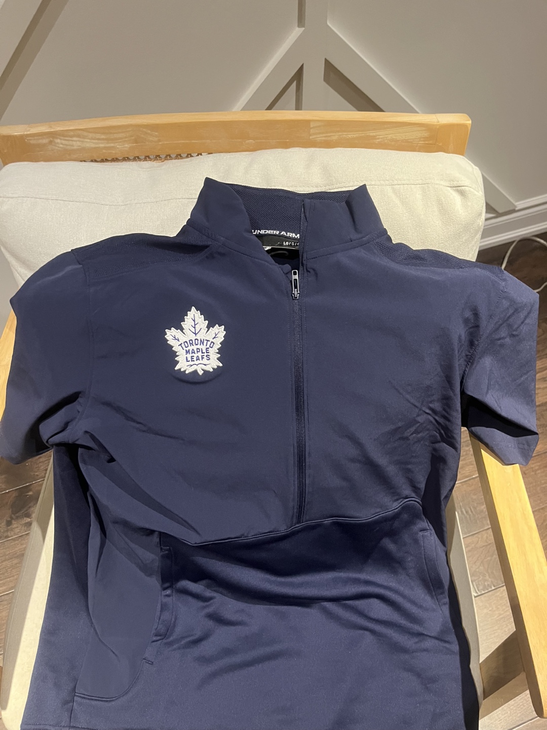 Under Armour Toronto Maple Leafs Pullover - Size Large - photo 2