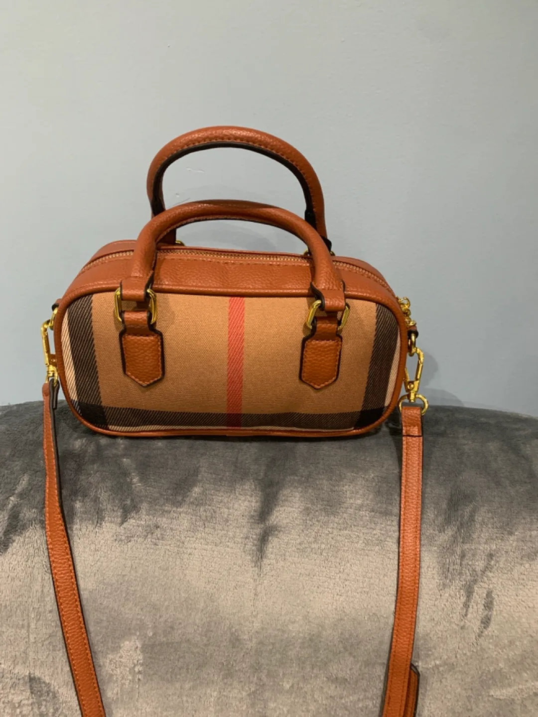 Brown Barrel Style Handbag thumbnail